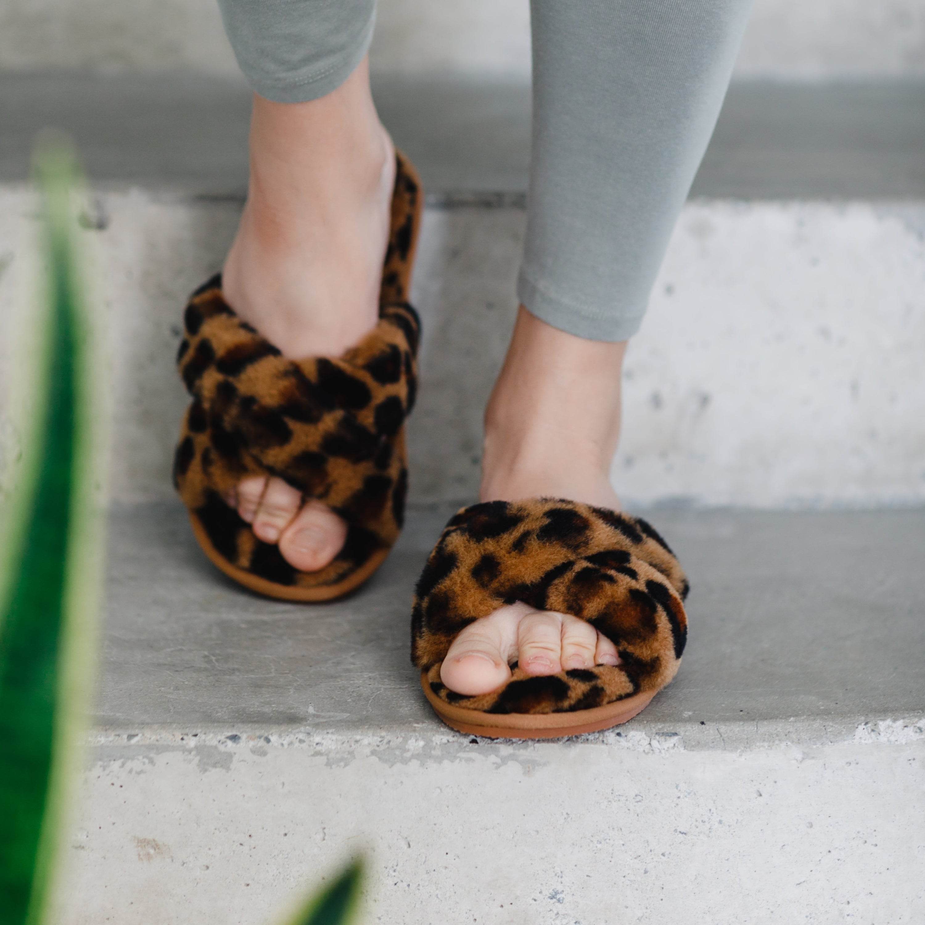 Delilah Ladies Sheepskin Slider Slipper - Leopard - Big J's Showstoppin' Store